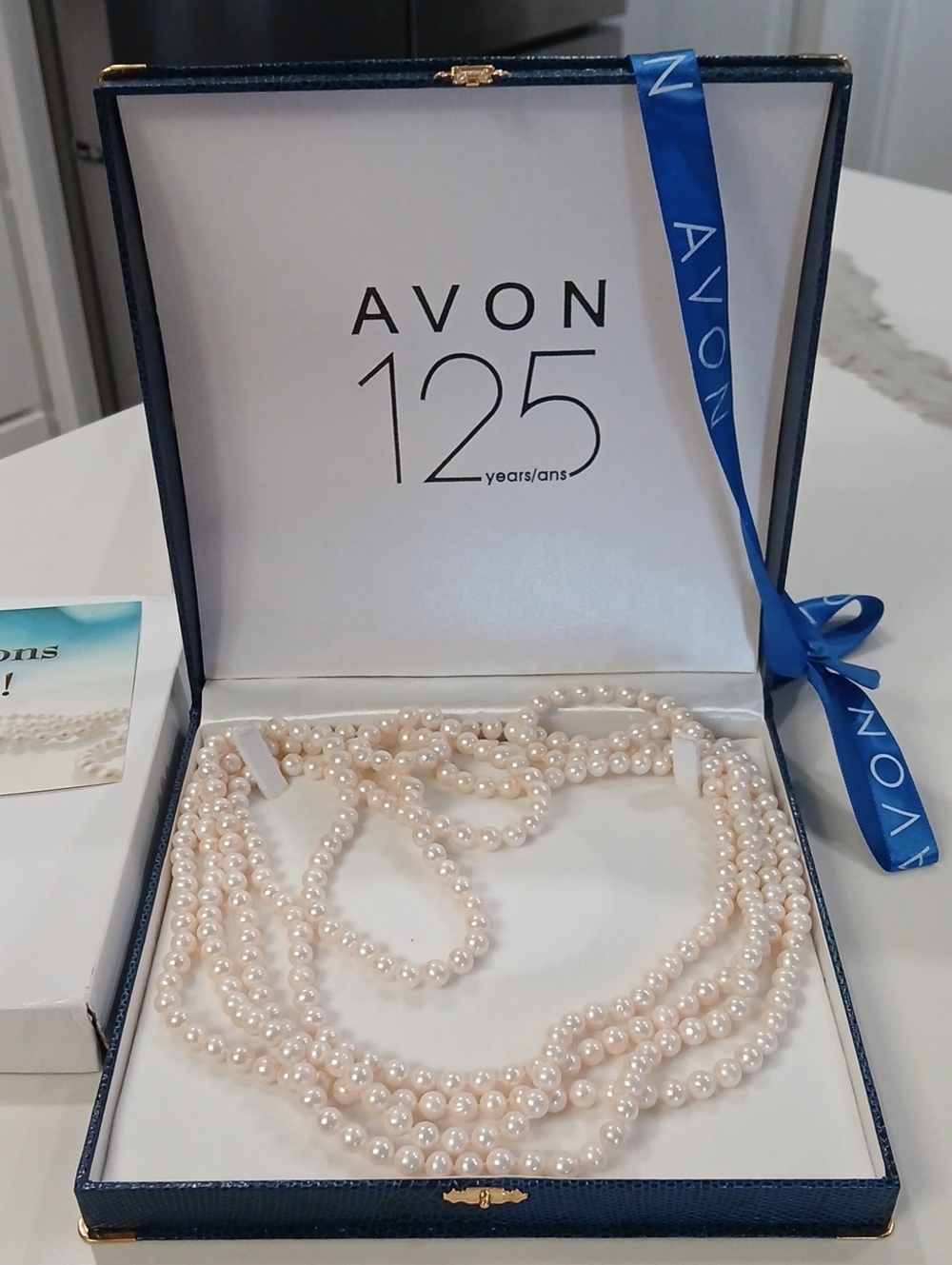 💙AVON 125 Years Celebration Award Pearl Necklace